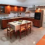 Comodo Appartamento Con 3 Camere Letto
