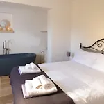Terra Sessana Ville E Trullo Con Piscina Privata