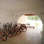 Spacious House Near The Beach In San Pietro