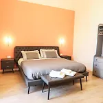 Anna Central Suites & Apartments