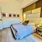 Santacroce Luxury Rooms