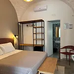Tenuta Amostuni-Country House