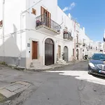 White Stone Flats & Studios