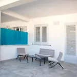 Case Vacanze Torre Lapillo Beach Apartments