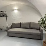 White Dome Retriet