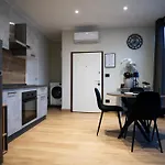 Casa Con Veranda E Idromassaggio