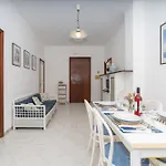 Gelsimori Apartment 50 Meters From The Beach