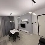 Vanessa Home