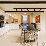 Zema Home Apartment By Apulia Accommodation