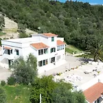 Villa Rafael
