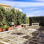 Home Giulia