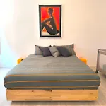 Just Here Apartments - L'Artista