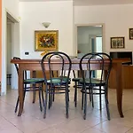 Padula Bianca - Villa Con Accesso Privato Per La Spiaggia