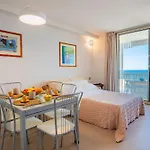 Poetica - Sea View Apartment
