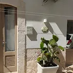 Suite La Casa Nel Vico Due Intera Casa A Euro 150