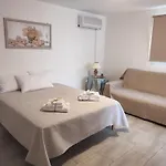 Mola Cristina House