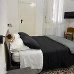 Mimi House