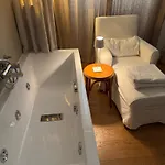 B&B 102