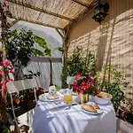 Luxattico Bed & Breakfast