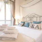 Bomera Rooms
