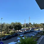 Af Apartments Faraone