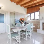 Villa Maila