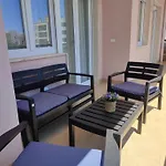 Safra Rooms