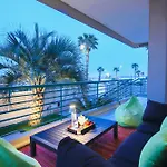 Vista Lumina - Seaview Apartment