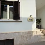 Adrian'S B&B