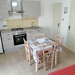 Casa 200 Mt A Piedi Spiaggia, Wifi Barbecue Clima Parcheggio