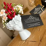 Vico Luxury Room