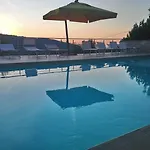 Zwei Zimmer Penthouse Wohnung Mit Terrasse Mit Meerblick