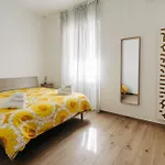 Casammare Faro E Sole