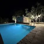 Le Dimore Di Trulli Mandorlo Con Piscina Esclusiva
