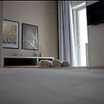 Fd Apartments - Zoe Prestigioso Appartamento Vicino Alla Stazione E Al Centro