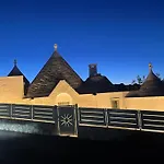 Trulli Locorotondo - Coni Di Luce
