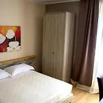 Cesari Home