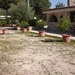 Trulli Le Tre Pietre