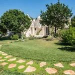 Trulli Nel Verde