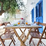 Trullo E Appartamenti Al Mare
