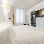 Dimora Capece Luxury Rooms