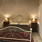 Fiammetta Home Lady