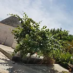 Trulli Della Masseria Staffone