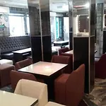 Euro Lounge And Suites