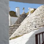 Le Alcove - Luxury Hotel Nei Trulli