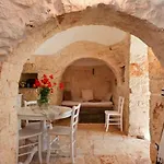 Trulli Della Rondine