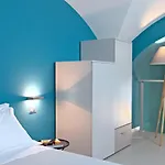B&Bari, Via Cairoli, Le Case Di Aurelia Guesthouse