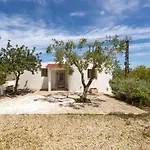 Trullo Il Karrubo