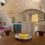 Stile E Relax Nei Trulli By Wonderful Italy