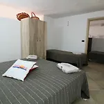 Residence Blues